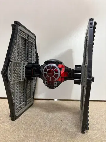LEGO Star Wars TIE Striker