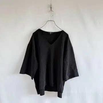 UNIQLO 유니클로 여성용 V넥 반팔 티셔츠 블랙 L