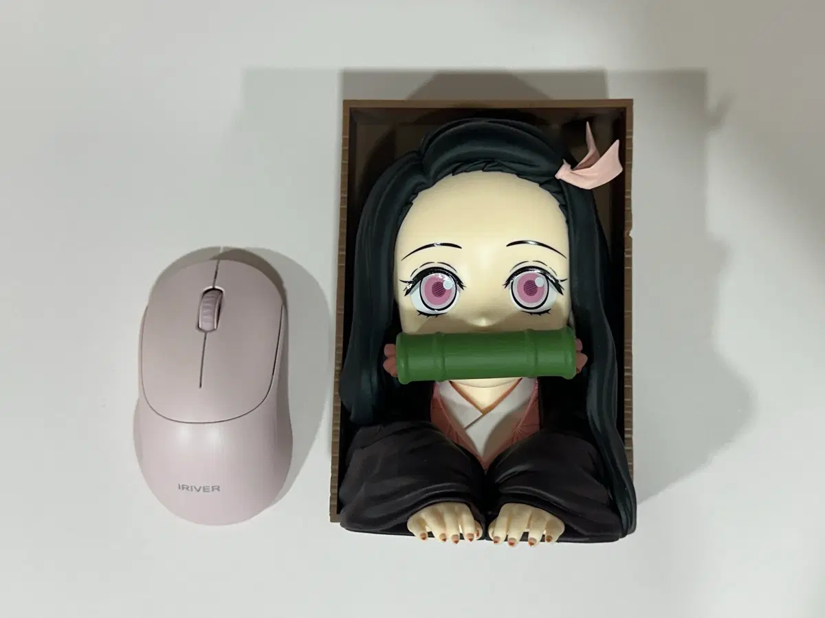 귀멸의칼날) 네즈코 효코 책장 피규어