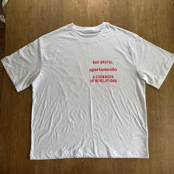 BAR BRUTAL BARCELONA + apartamento 티셔츠