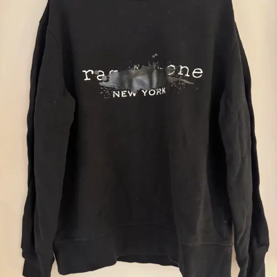 랙앤본 (rag & bone) 뉴욕 페인팅 로고 맨투맨 L