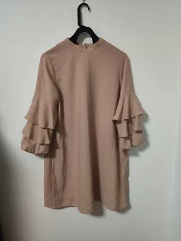 ZARA BASIC 핑크 베이지 티어드 슬리브 블라우스