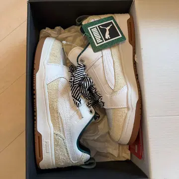 PUMA ami 콜라보 스니커즈 화이트/그린