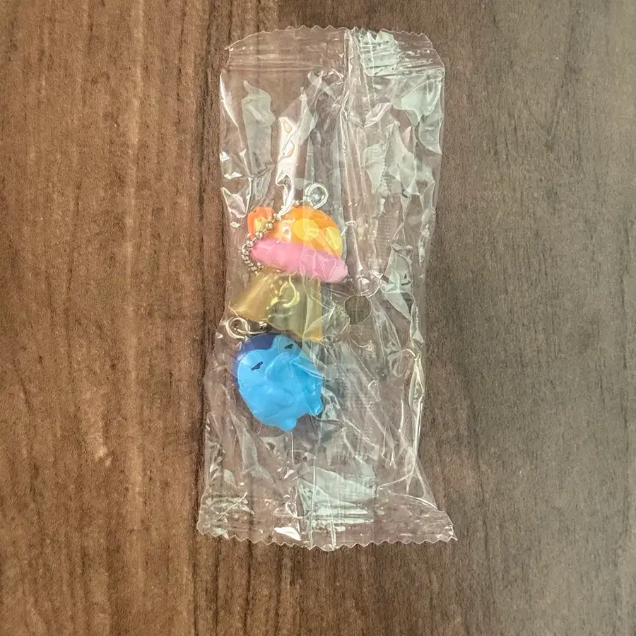 다마고치 UFO 스윙 키링 메지루시 가챠 긴지로치