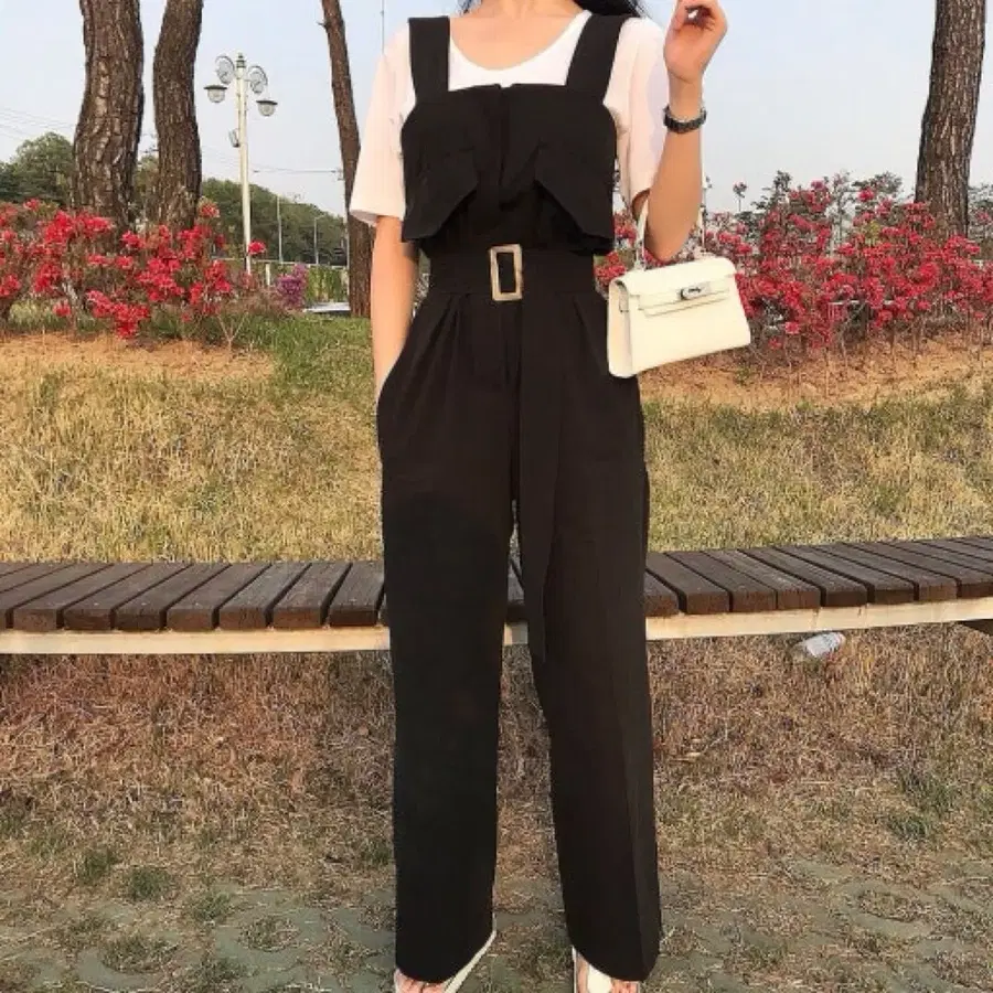 블랙 멜빵 팬츠 점프수트