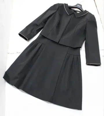 새상품급 정가 72000 이상 토카 수트 셋업 원피스 자켓