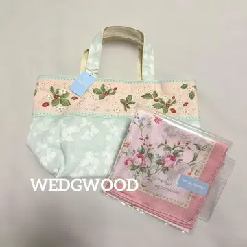 WEDGWOOD 와일드 스트로베리 토트백 꽃무늬 실크 스카프