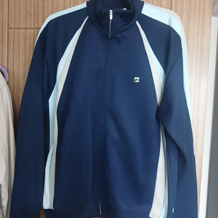 휠라 f+ 리미티드 트랙자켓 XL