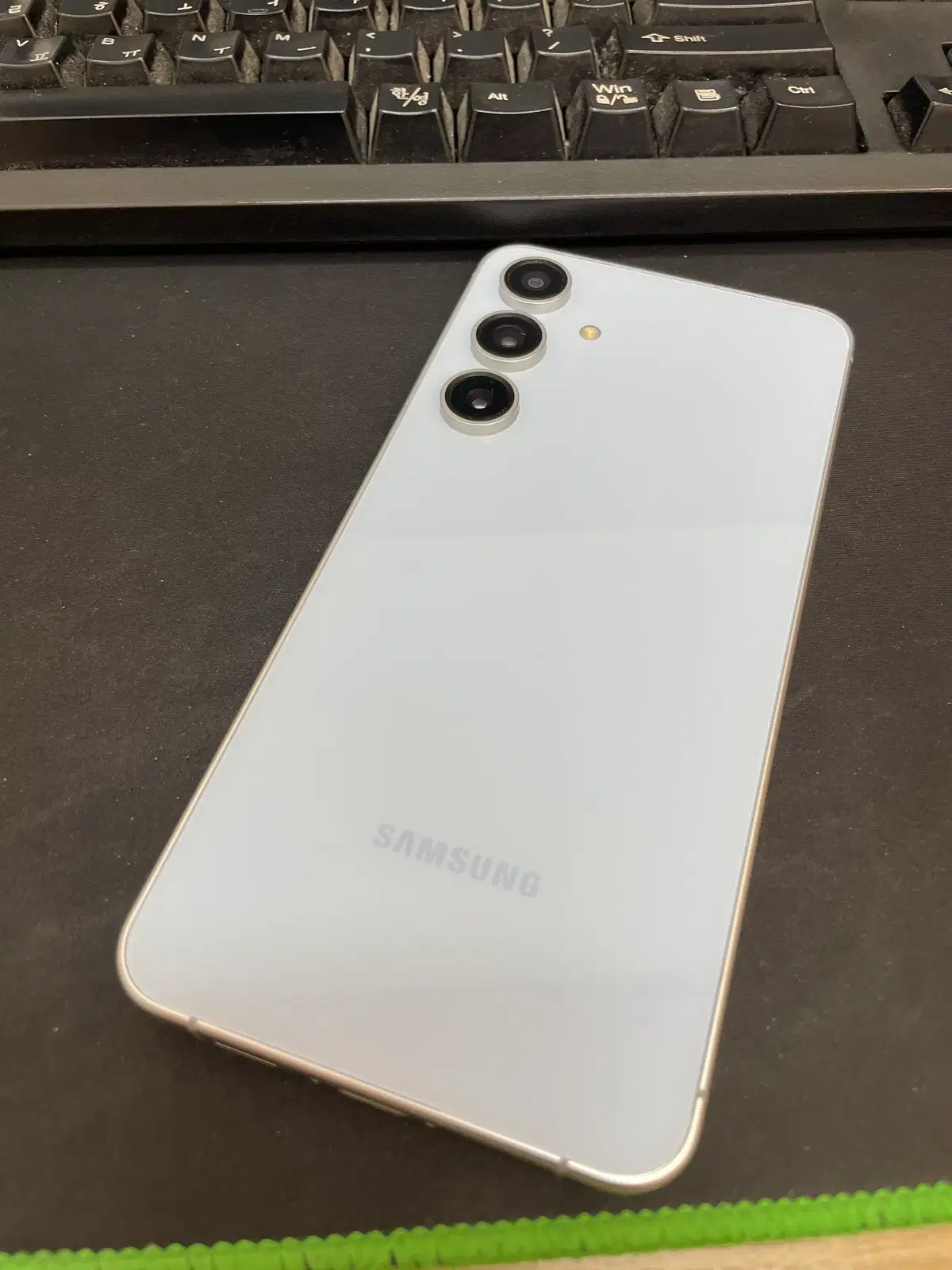갤럭시S24FE 블루 256GB 무잔상 상태좋은 중고48만8천팝니다