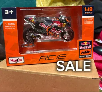 RedBull KTM Factory RacingTeam RC16 1/18