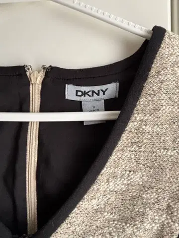 새상품 DKNY 슬리브리스 원피스 트위드 139달러