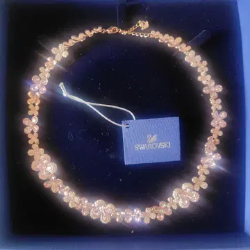 SWAROVSKI 핑크 골드 플라워 모티브 크리스탈 목걸이