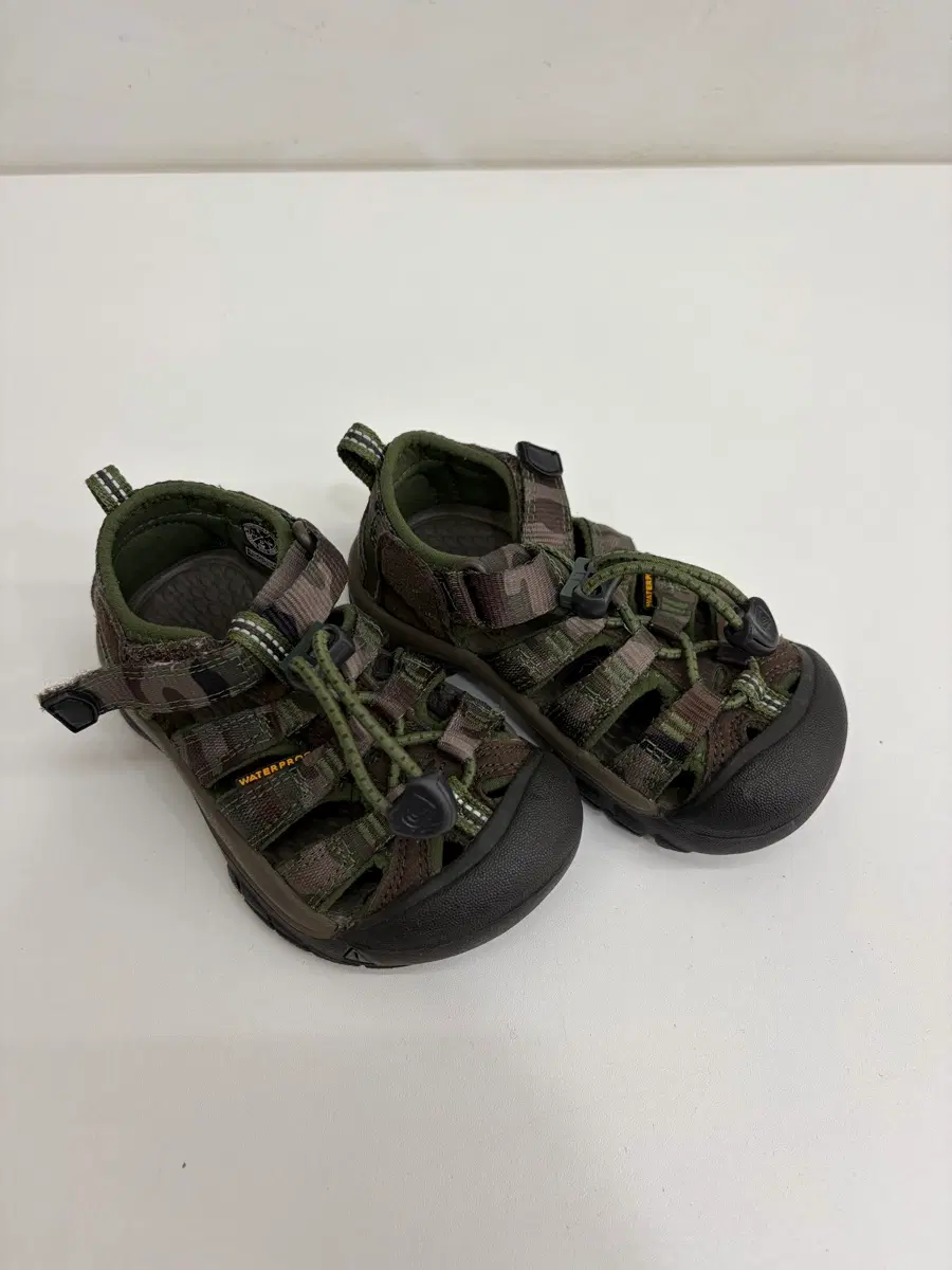 KEEN 킨 뉴포트 샌들 키즈 KIDS 150SIZE