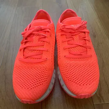 Under Armour 러닝화 네온 오렌지