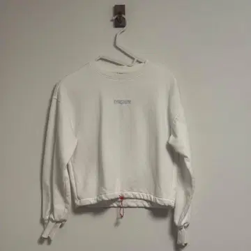 GYMSHARK 짐샤크 크롭 맨투맨 S 화이트 자수 로고