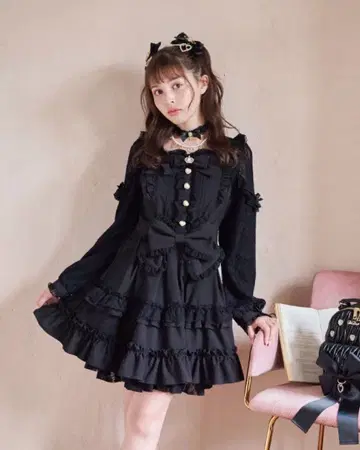 LIZLISA 리즈리사 티아라 리본 티어드 원피스 블랙