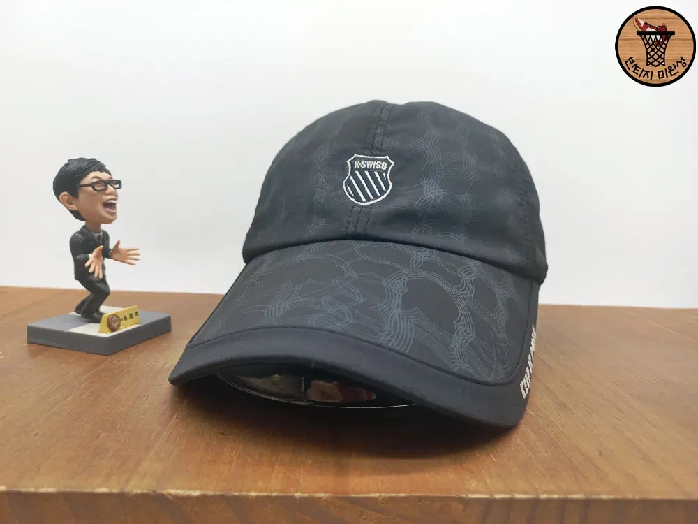 케이스위스 스포츠 볼캡 모노그램 패턴 야구모자 차콜 블랙