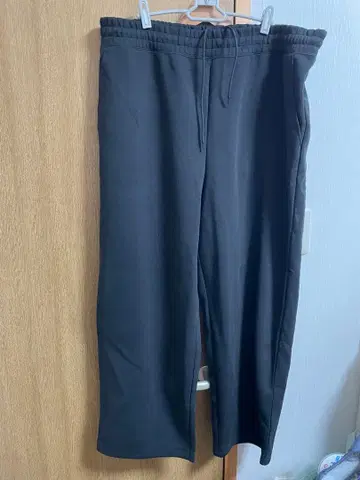 유니클로 남성용 맨투맨 와이드 팬츠 3XL 블랙