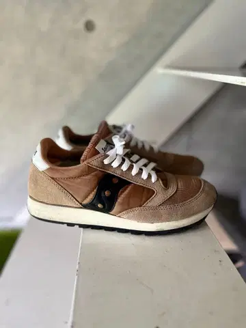 Saucony 스니커즈 브라운 블랙
