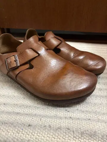 BIRKENSTOCK 런던 가죽 브라운 40