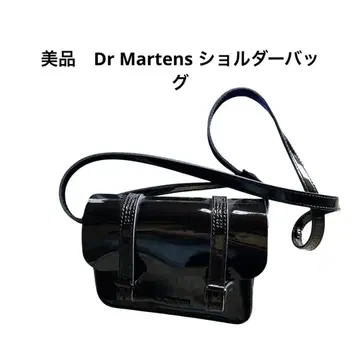 새상품급 Dr Martens 숄더백