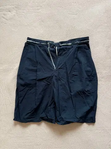 카미엘 포트헨스 네이비 하프 팬츠