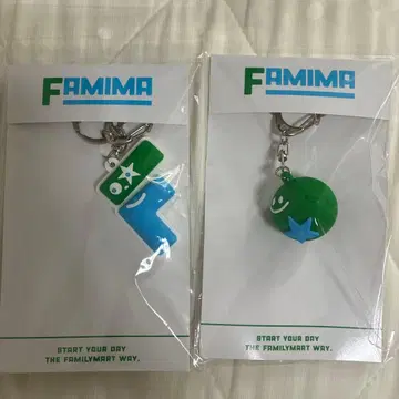 2종 훼미리마트 FAMIMA PARK AZABUDAI NIGO 키링