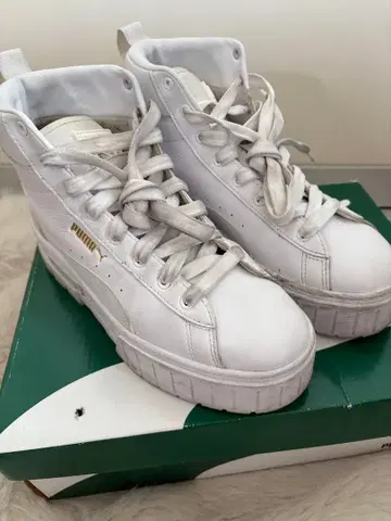 PUMA 하이컷 스니커즈 23cm