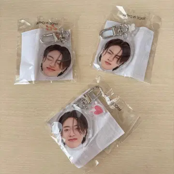 treasure 하루토 얼굴 아크릴 키링 희로락 3개 세트 파츠