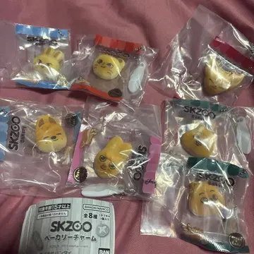 SKZOO 베이커리 참 가챠 6종 중복 있음