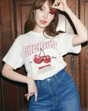 [ 미개봉 새상품 ] herlipto Cherish Tee