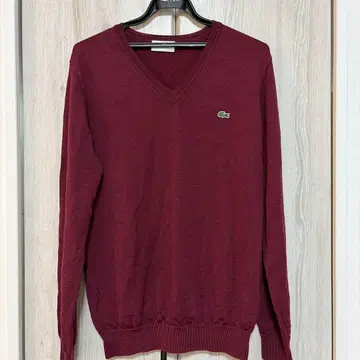 LACOSTE V넥 니트 스웨터 보르도