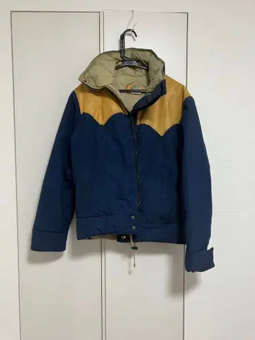 70'S GORE-TEX 로키 마운틴 다운 자켓 사이즈 38