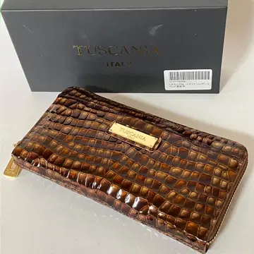 미사용 박스형 TUSCANIA 토스카니아 이탈리아 가죽 라운드 장지갑