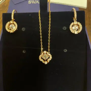 SWAROVSKI 목걸이 귀걸이 세트