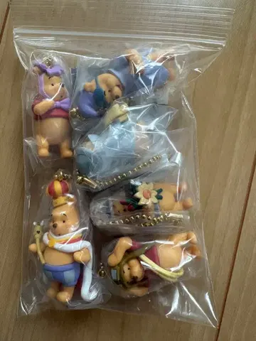 곰돌이 푸 코스튬 피규어 캡슐 토이 가챠가챠 마스코트