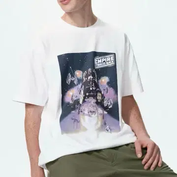 [새상품급] UNIQLO 스타워즈 티셔츠 화이트 S