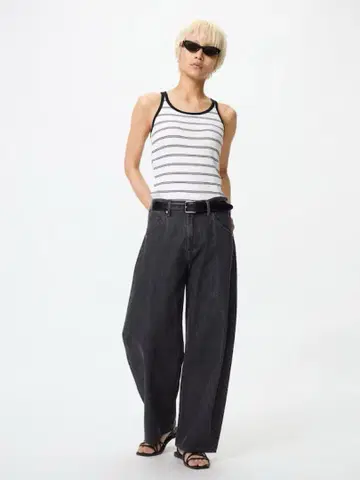 택 포함 미사용 UNIQLO 유니클로 배기 커브 청바지 다크 그레이 25