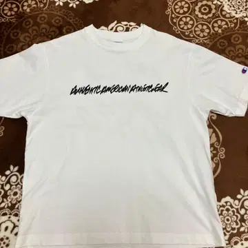 [레어] Champion x 우치다 요이치로 콜라보T 화이트 백 프린트 S