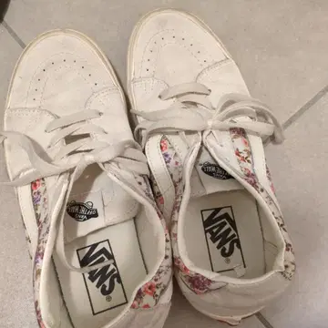 미국 VANS Sk8-Hi 꽃무늬 스니커즈
