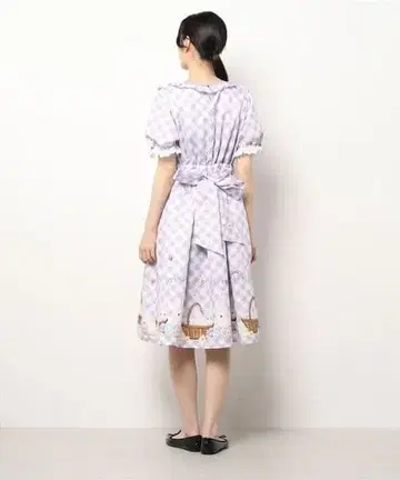 axes femme kawaii 부활절 패턴 원피스