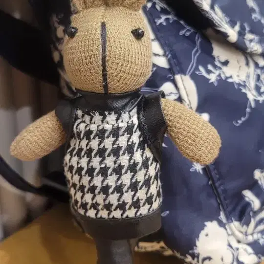 토끼 인형 키링 하운드투스 조끼