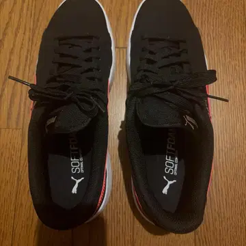 PUMA 스니커즈 블랙 레드