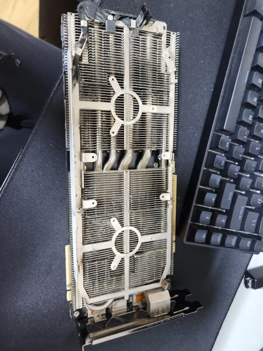 rx grx rtx 글카(그래픽 카드) 고장 판매하실분..