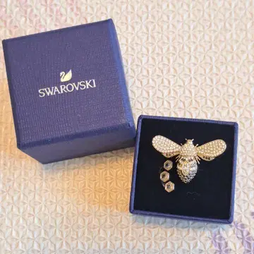 SWAROVSKI 스와로브스키 벌 모티브 반지 골드 컬러 박스형