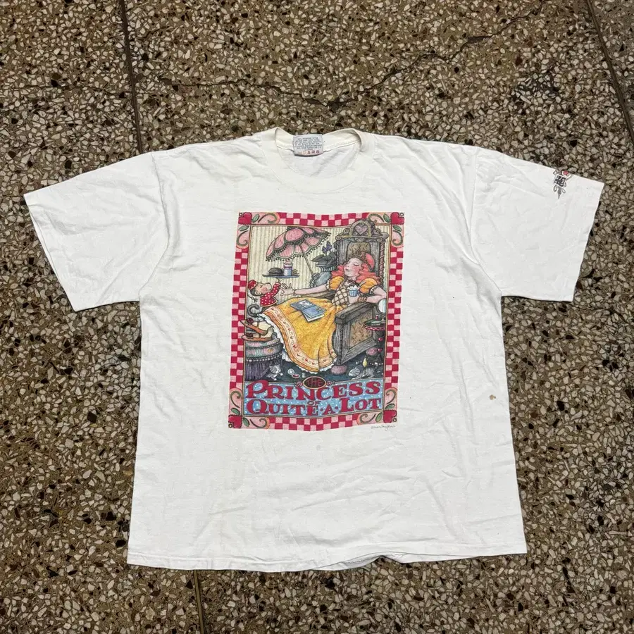 [L] 90s Pricess Of Quite A Lot 프린트 티셔츠