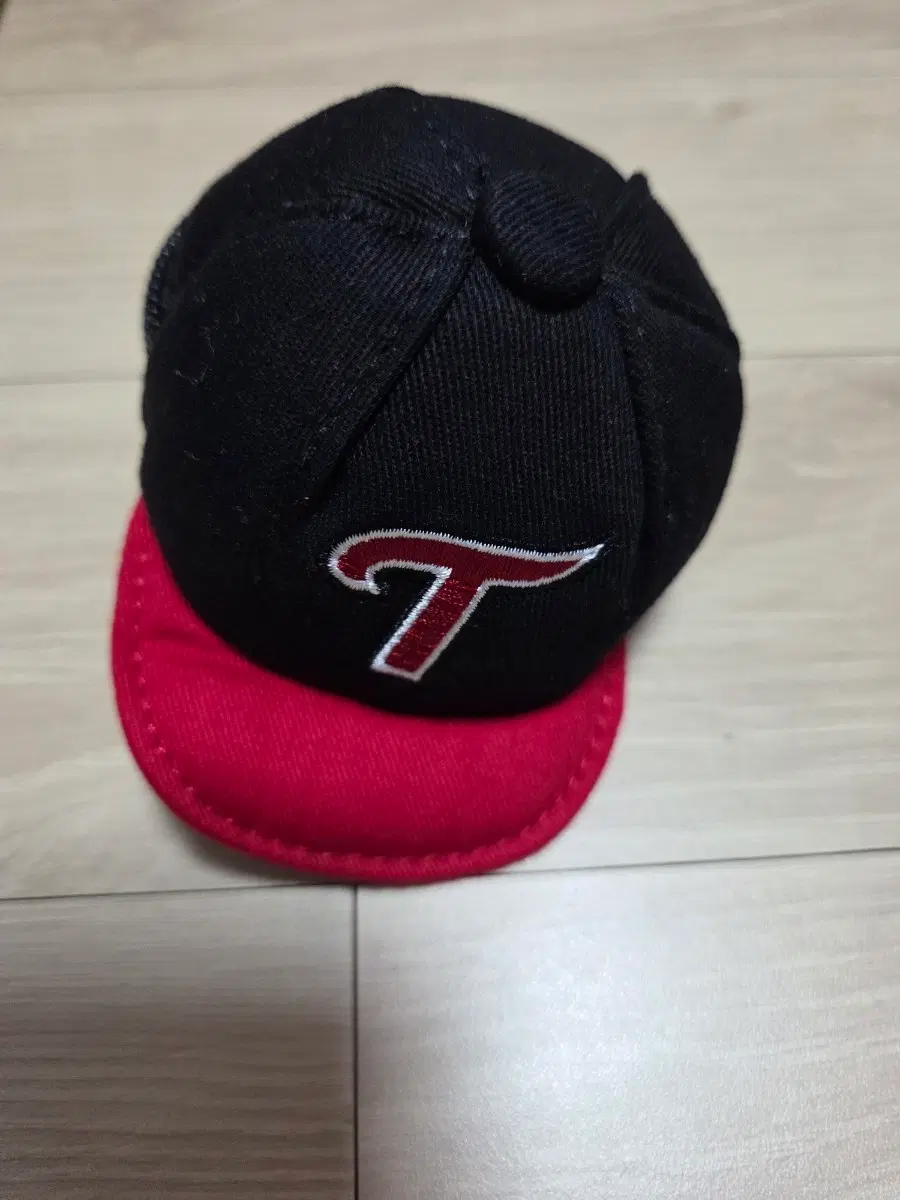 도미노 LG 모자 키링 판매합니다