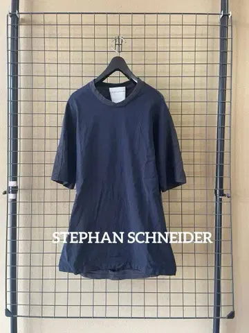 STEPHAN SCHNEIDER 스테판슈나이더 전후 이소재 T셔츠