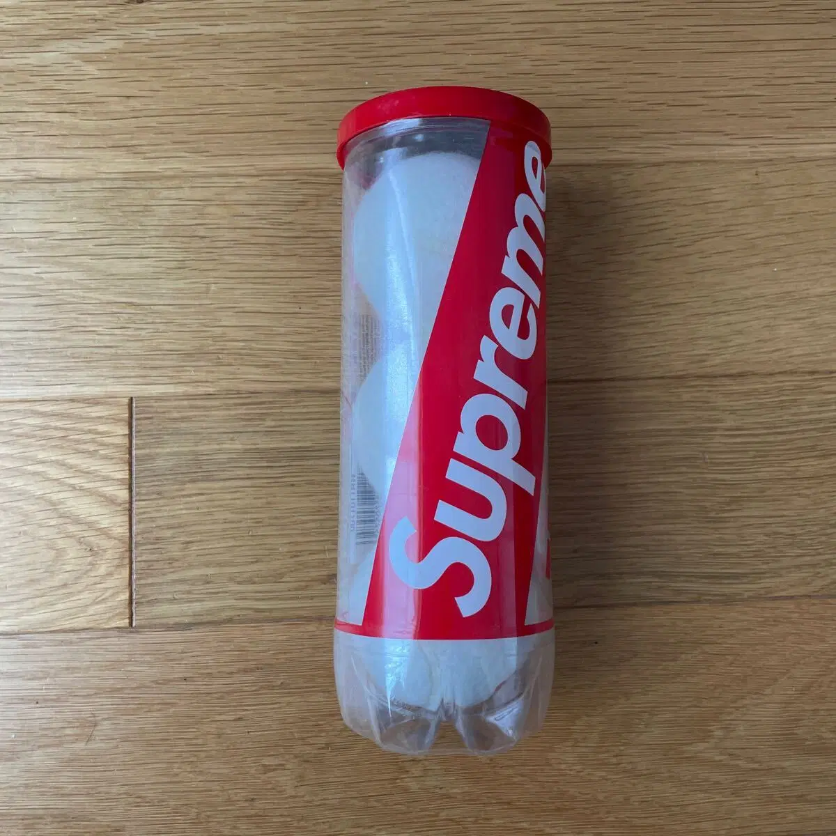 슈프림 Supreme Wilson Tennis Balls 새제품 팝니다.
