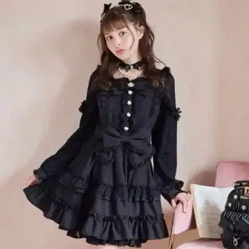 LIZLISA 리즈리사 티아라 리본 티어드 원피스 블랙